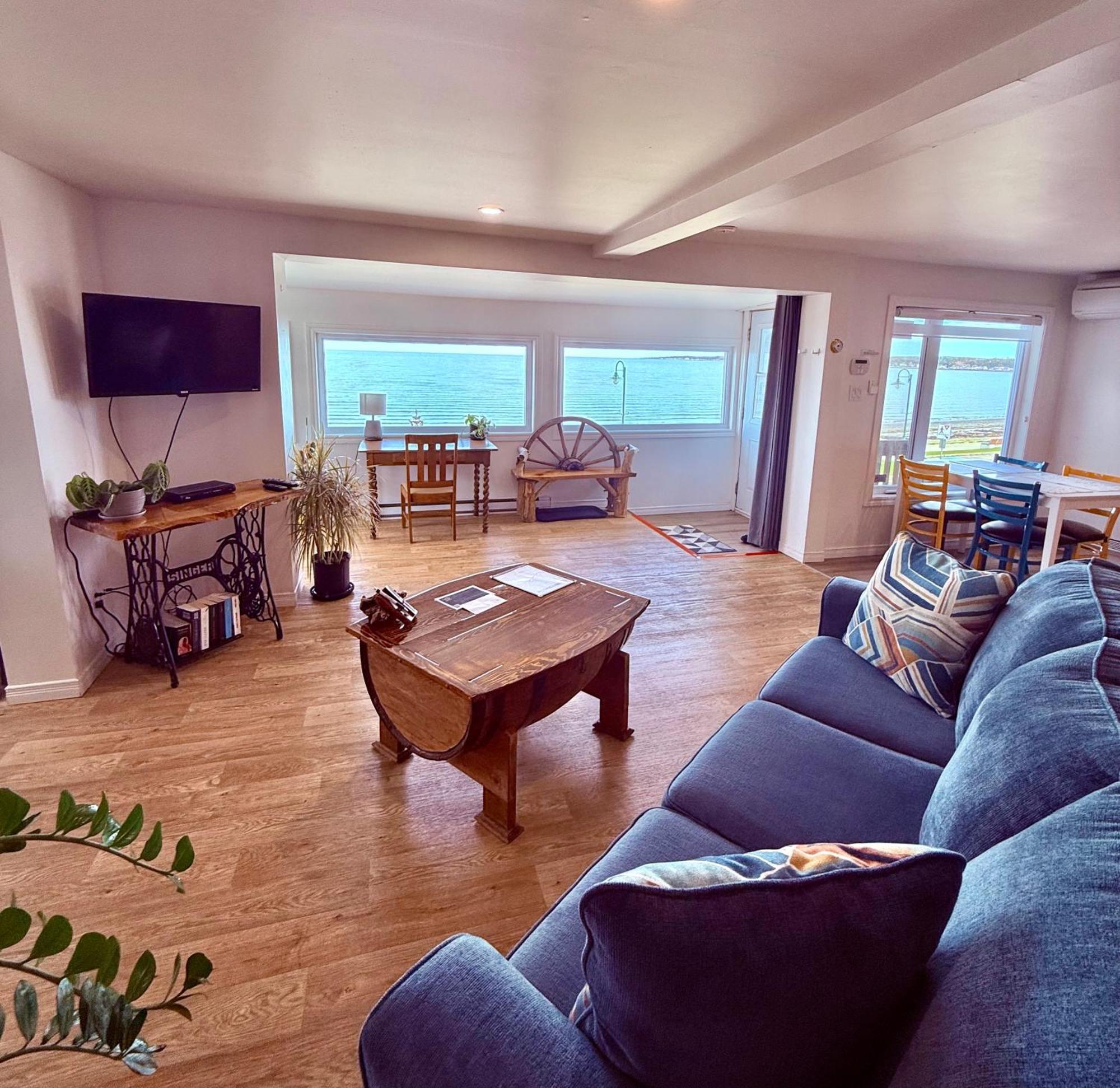 L'Appat Buvette Et Couchette De Sainte-Luce - Appartements De Vacances Modernes, Calmes Et Ressourcant Sur Le Fleuve Extérieur photo